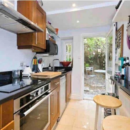 Appartamento Beautiful 2 Bed/ 2 Bath Notting Hill Garden Flat Londra Esterno foto