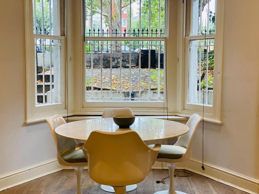 Appartamento Beautiful 2 Bed/ 2 Bath Notting Hill Garden Flat Londra Esterno foto